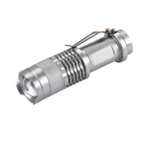 Lanterna Tática Super Potente Led com Zoom Longo Alcance para Trilhas Sitio Fazenda Vigilante - Prata